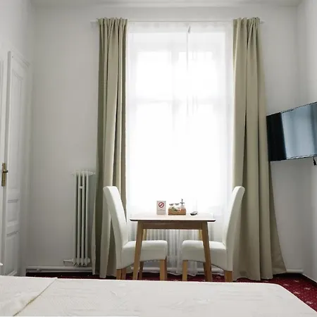 Happy Days Sokolska Apartment Prague