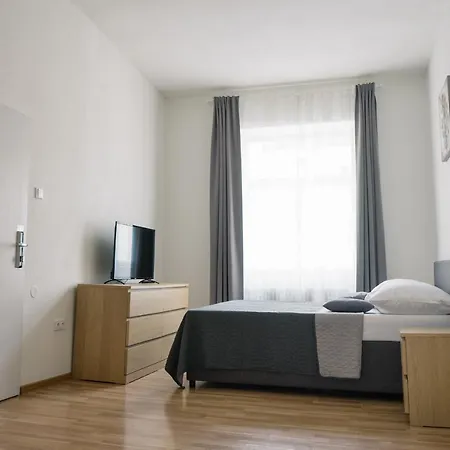 Happy Days Sokolska Apartment Prague